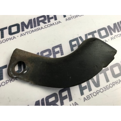 Кронштейн катализатора Kia Ceed 1.6CRDi 2006-2012 289422A701